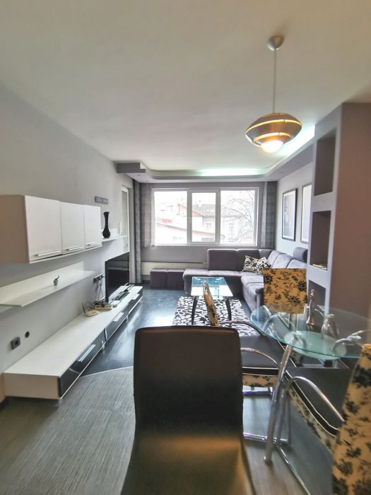 Дава се под наем Двустаен апартамент в София, Зона Б-18 - 80 кв.м за 663 € - Снимка #12