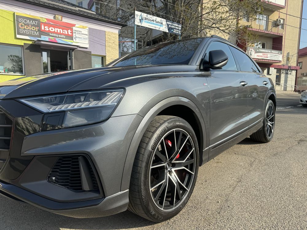 Audi Q8 S line Tva Deductibil