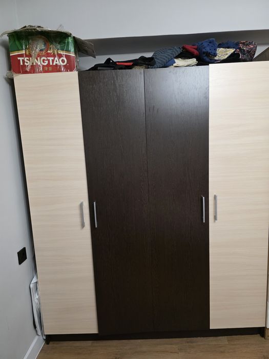 Продам шкаф отличное состояние