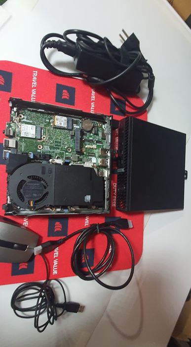 Dell Optiplex micro 7010 D15U