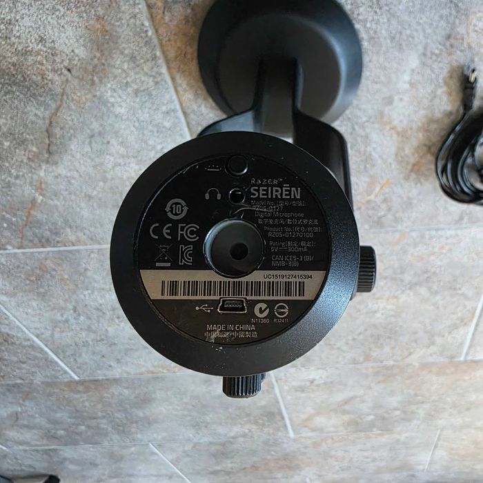 Microfon Gaming Razer Seiren Pro