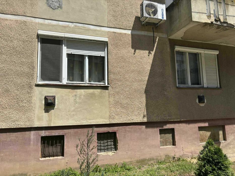 De vanzare apartament 2 camere Carei