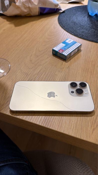Iphone 14 pro max mare 128 gb gold cutie cablu bat 86%  spate crapat