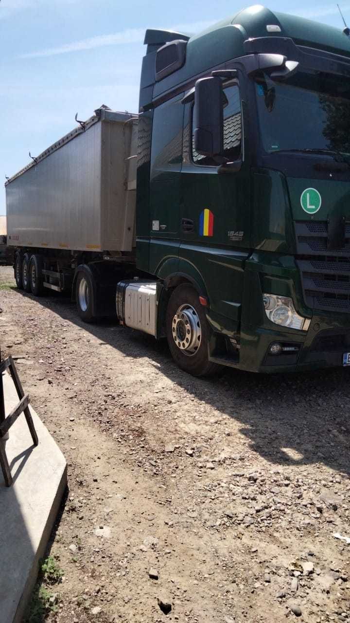 De Vânzare Mercedes - Benz  Actros 1845