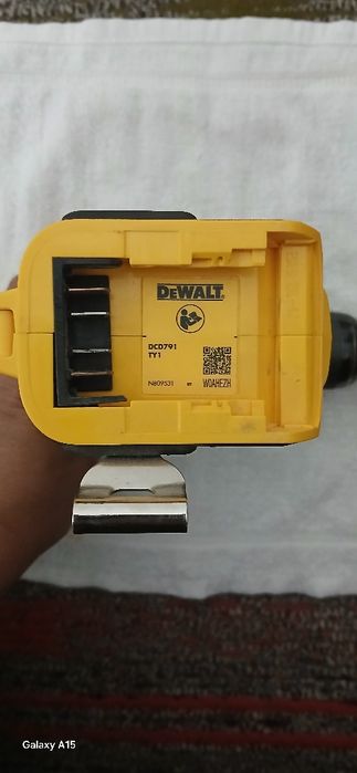 DeWalt dcf 887 impact va DCD 791 shrupburagchiç. Импульсный шруповёрт