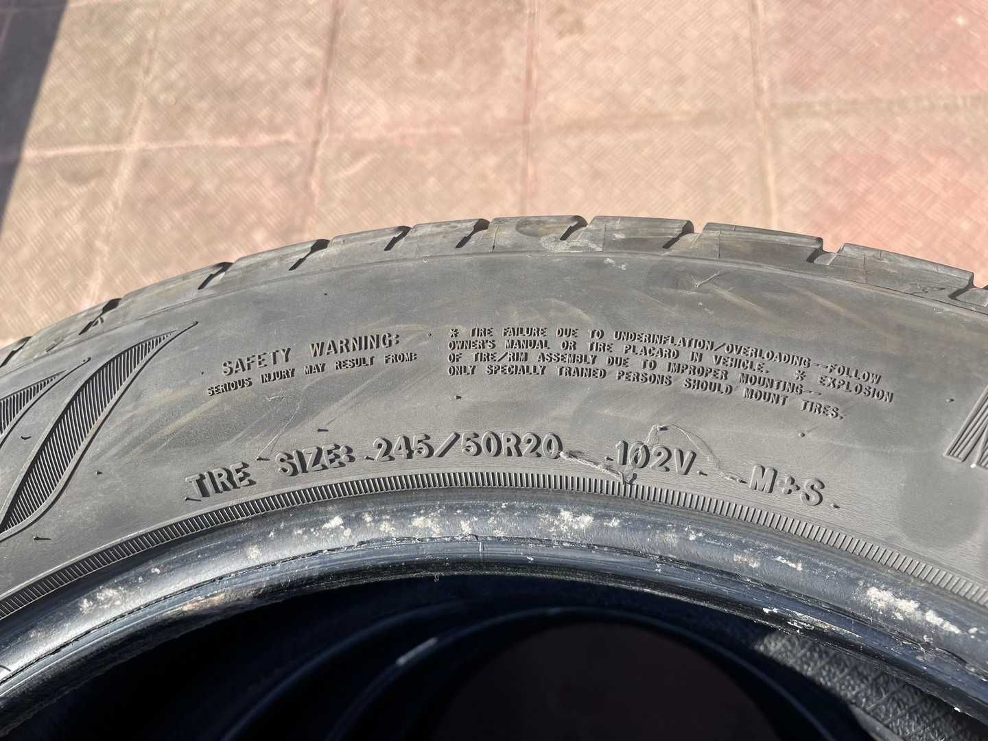 Продавам 4бр. всесезонни използвани гуми 245/50 R20 Goodyear
