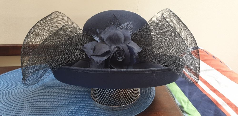 Pălărie pentru nuntă