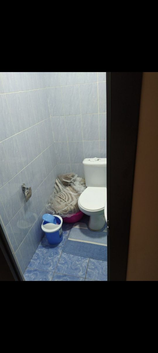 Sergeli Metro 3 bekat 2 ta qiz olamiz 75$+k. Yoki xona beriladi 150$+k