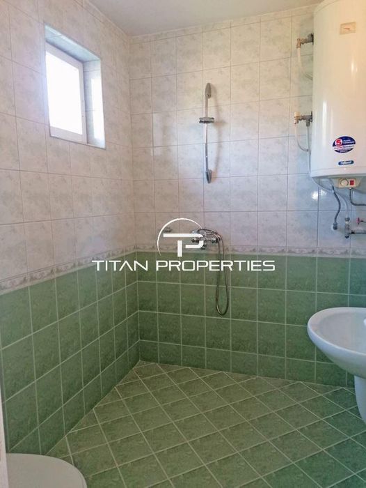 Дава се под наем Тристаен апартамент в Варна, Бриз - 114 кв.м за 500 € - Снимка #3