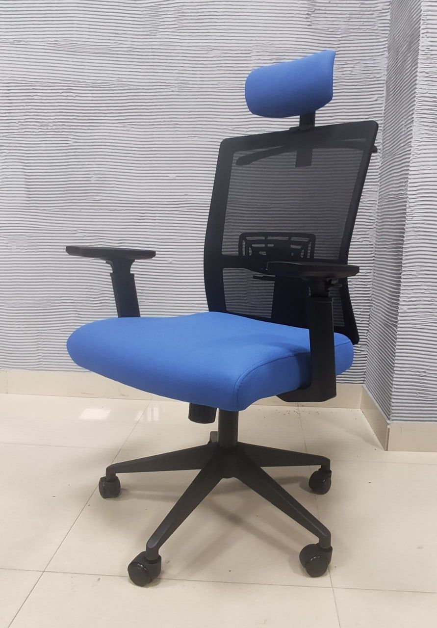 Офисное кресло для руководителя модель 7022