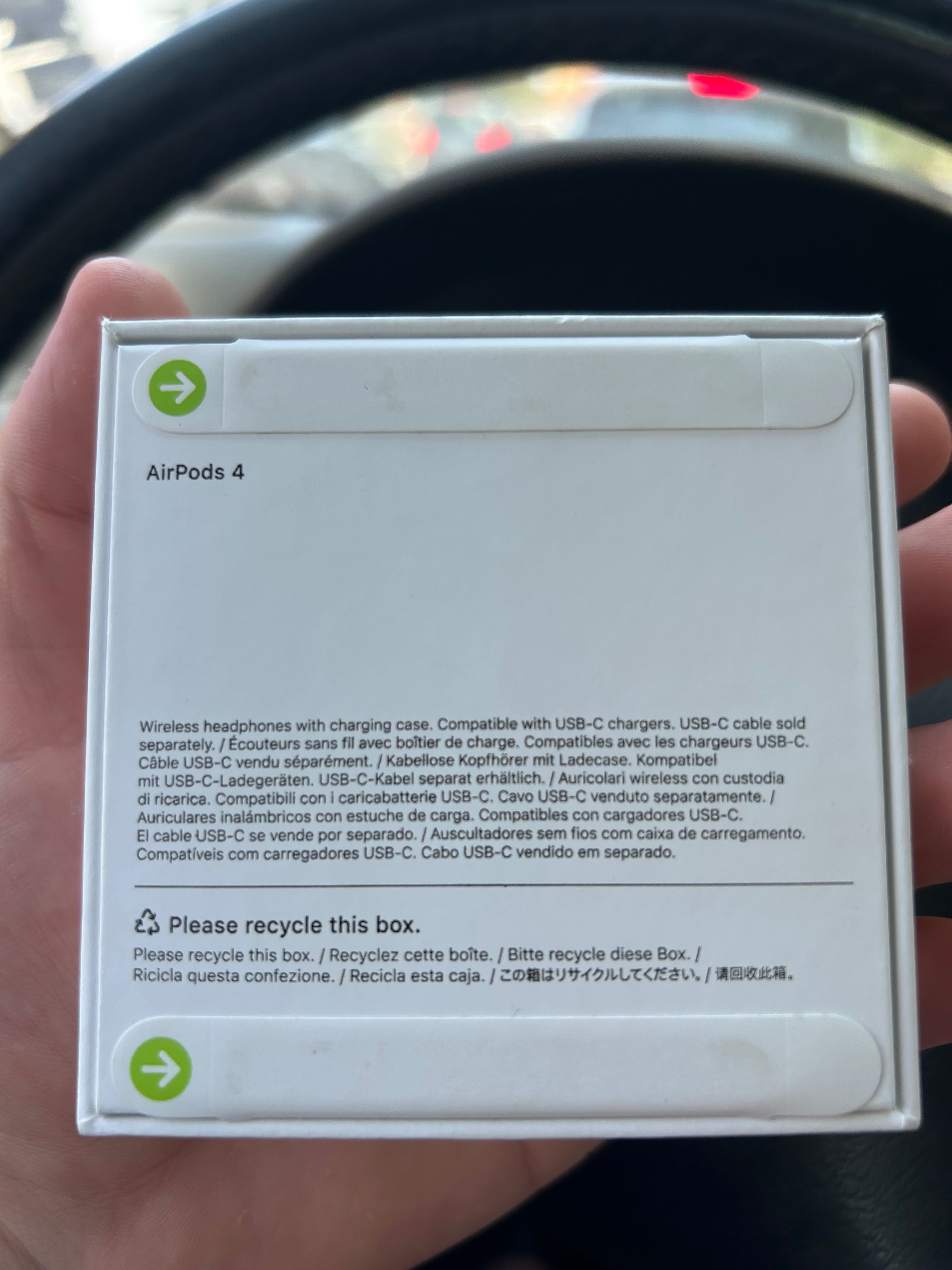 Apple AirPods 4 чисто нови
