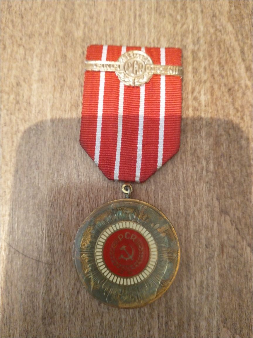 Medalii din perioada comunistă