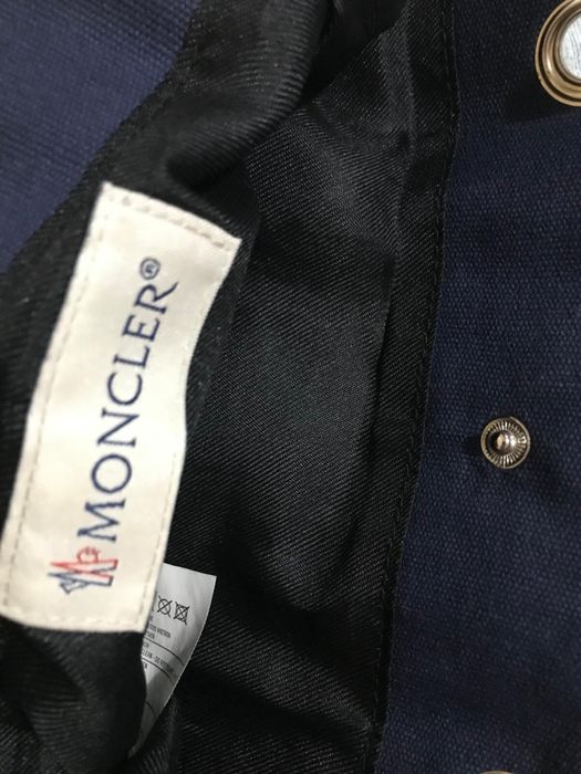 poseta moncler impecabila