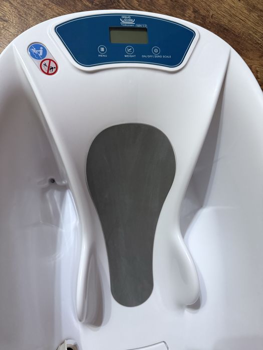 Дигитална бебешка вана Aquascale 3in1 с термометър и везна