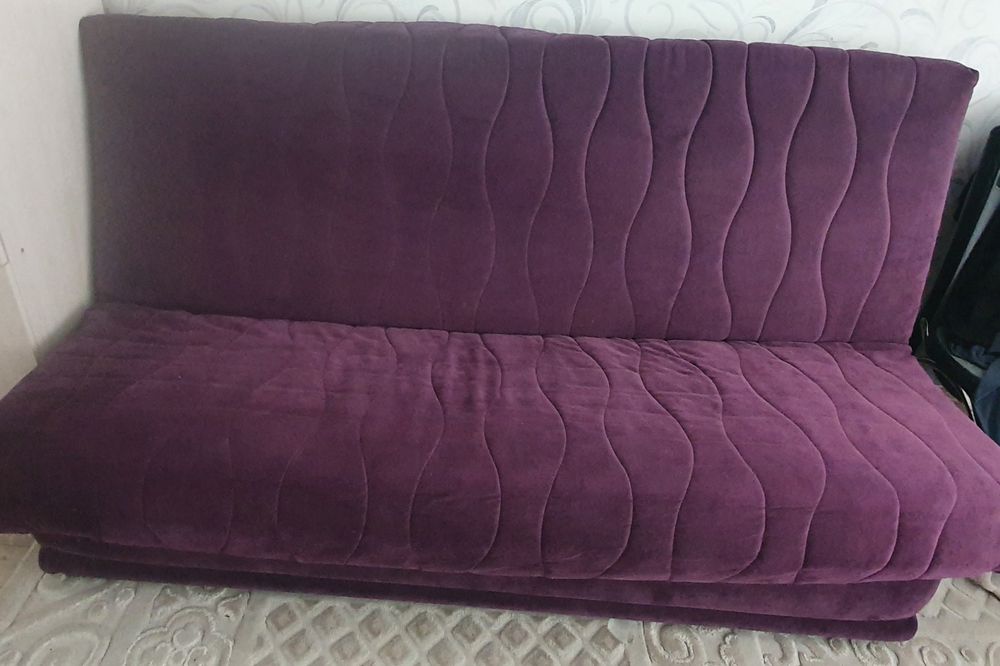 Продам диван мягкий
