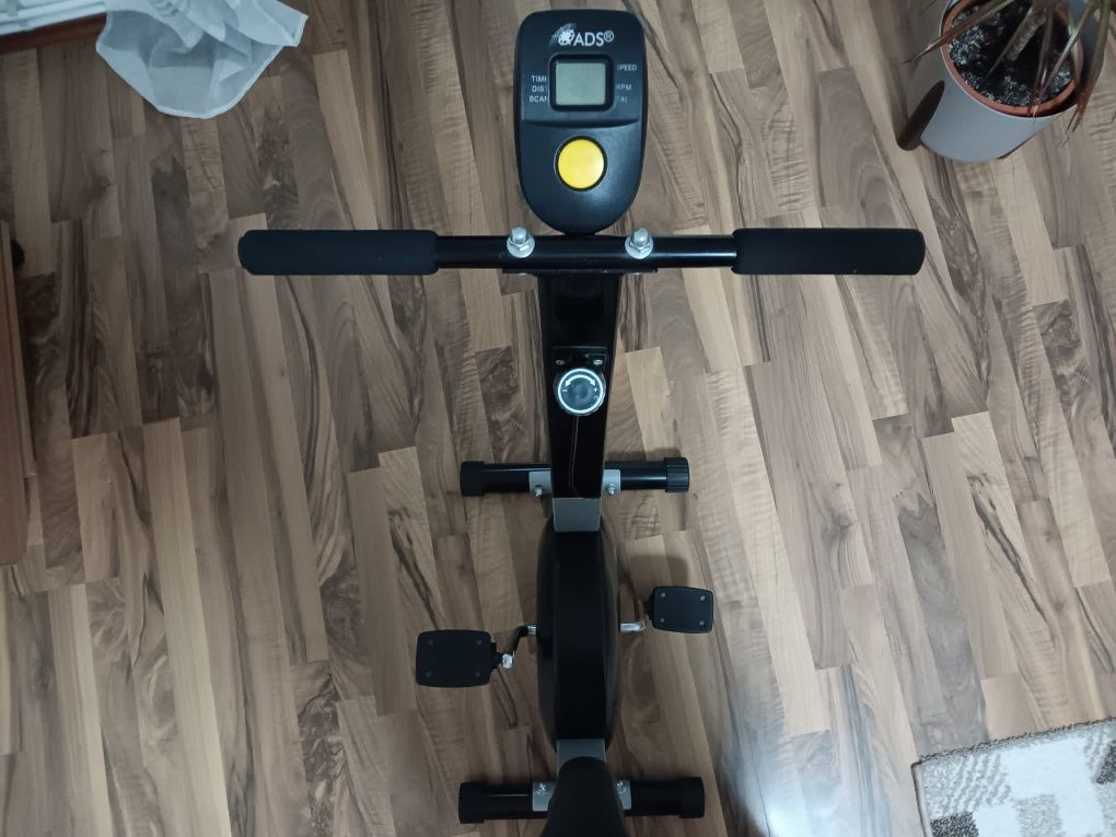 Vând bicicletă medicală/ fitness/ ortopedică