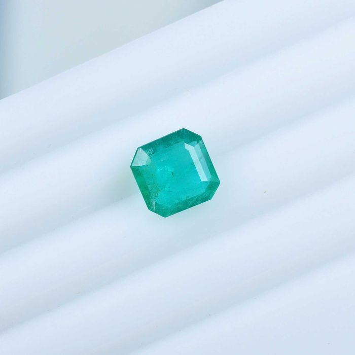 Естествен изумруд 2.52 ct