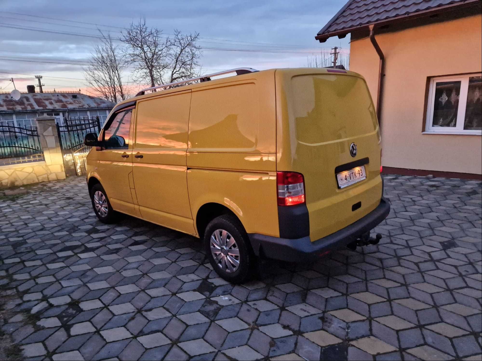 Volkswagen transporter T5 T5 facelift T6