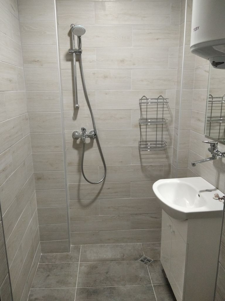 Дава се под наем Тристаен апартамент в Варна, Окръжна болница - 65 кв.м за 433.5 € - Снимка #10