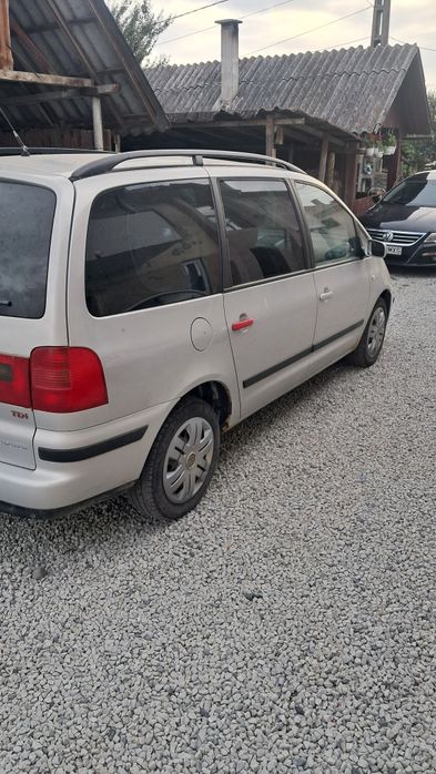 Vând sharan 1.9 2003