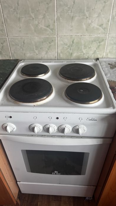 Продам электро плиту
