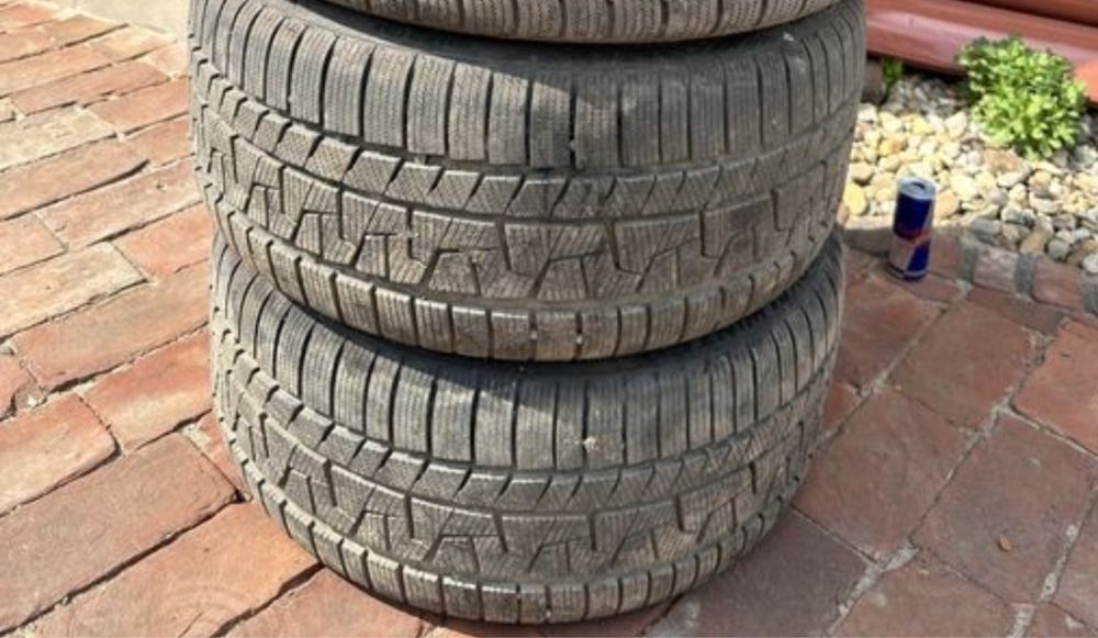 Vand anvelope Royalwinter 275/35/19