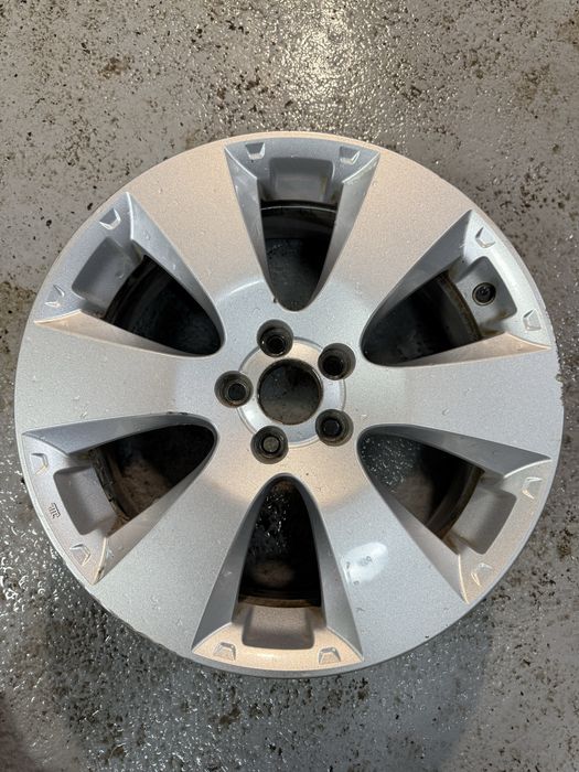 Диски 4 шт. с Субару Аутбек. 5*100. С родными датчиками давления.