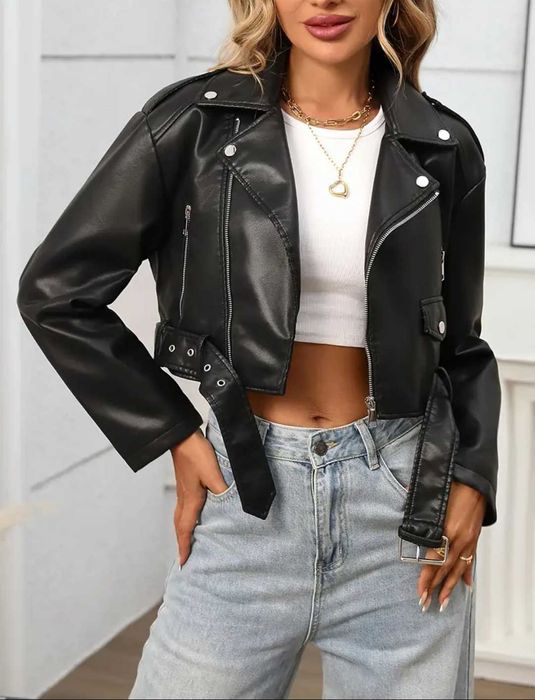 НОВО дамско кожено яке