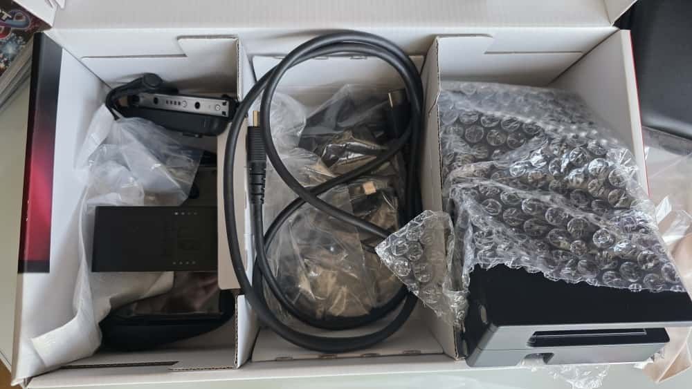 Nintendo Switch + husa , joy-con