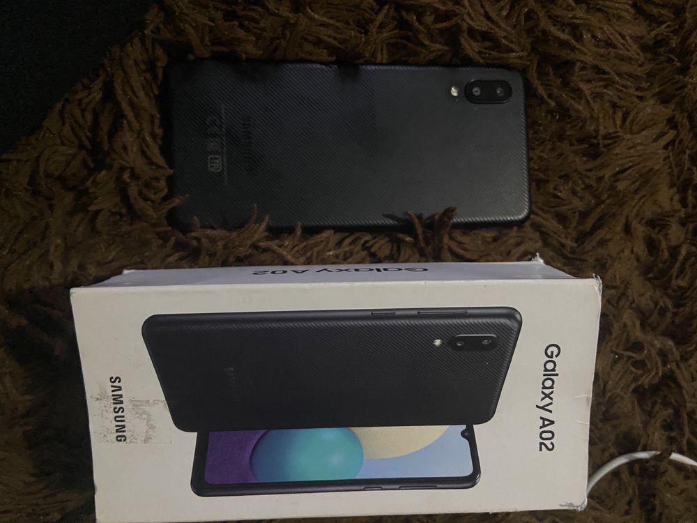 Galaxy A02 бу, в комплекте зарядка коробка, без защитки, без чехла.