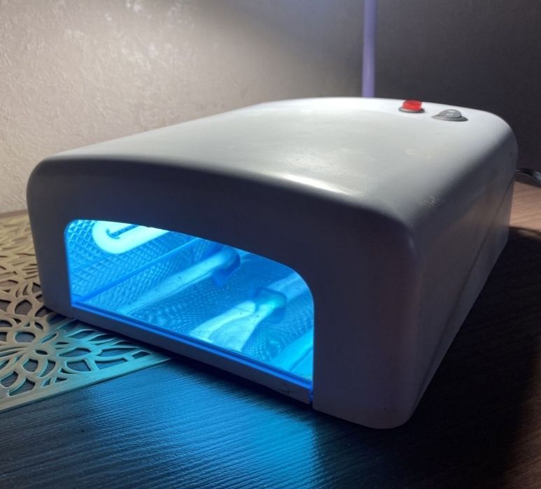 Лампа для маникюра