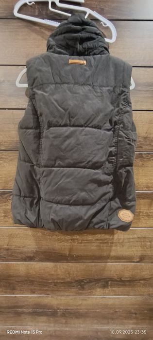 Naketano два оригинални елека L