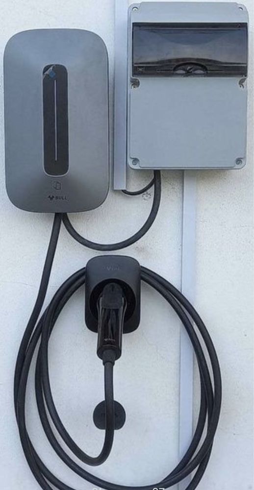 Elektromobil zaryadka ustanovka qilamiz