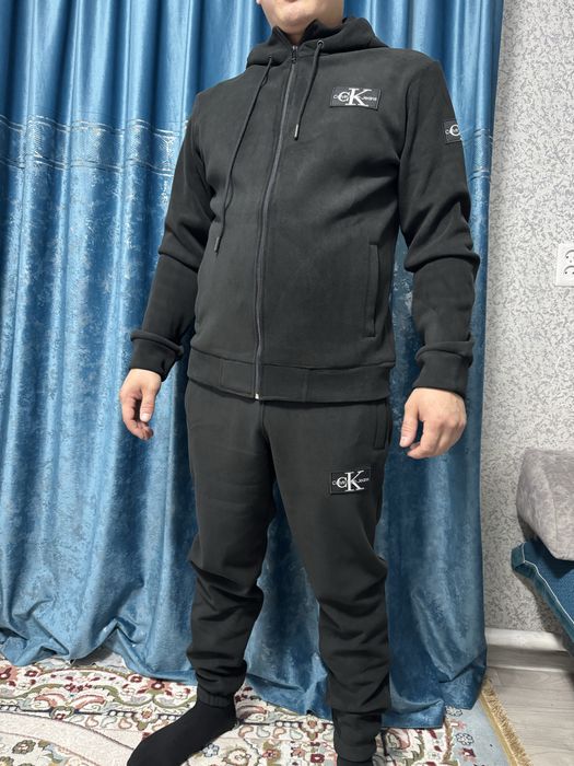 Мужские спортивные костюмы