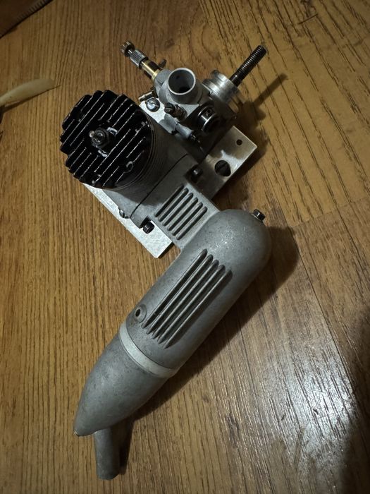 Motor nitro aeromodel Blue Bird N.S.