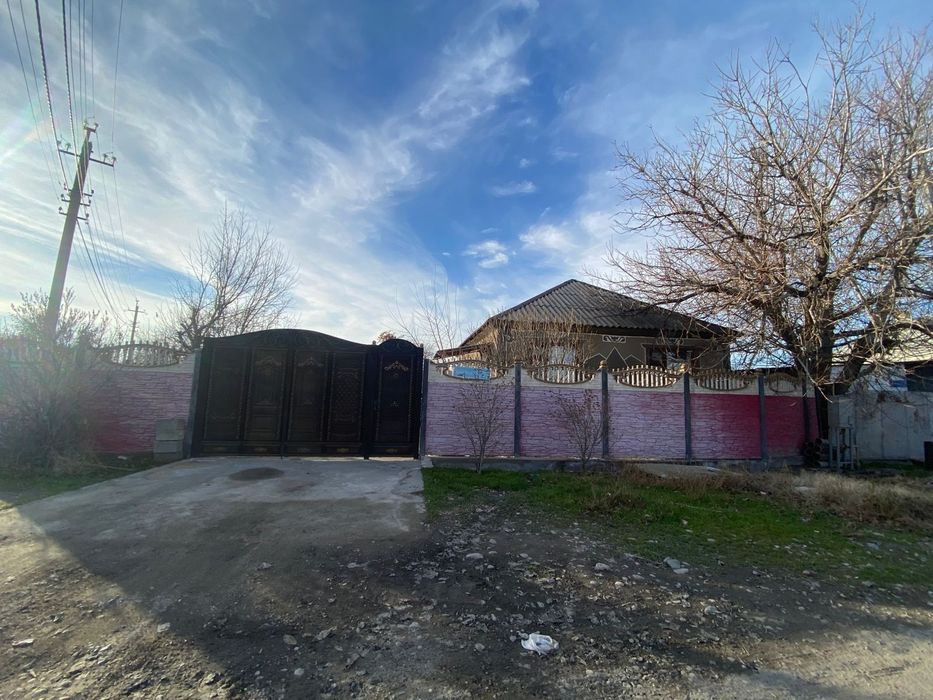 Продается дом в хорошем и тихом районе