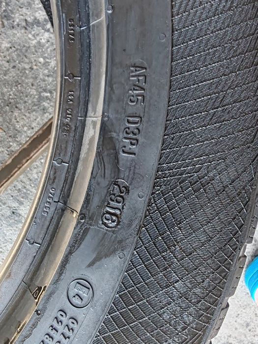 2 anvelope 235 60 18