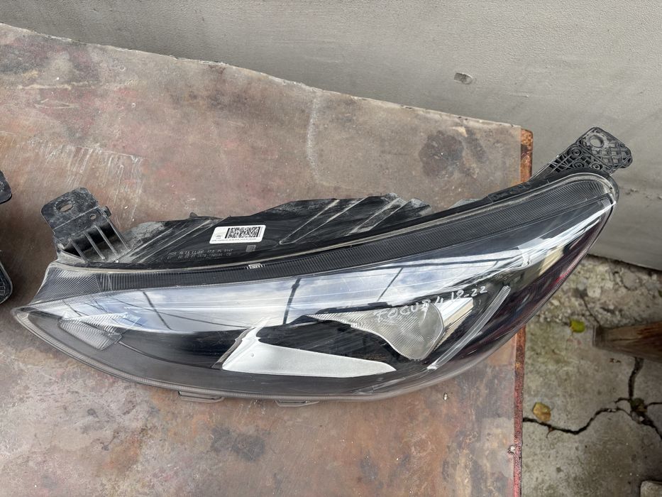 Far stanga/dreapta ford focus 4 2018/2019/2020/2021/2022/2023