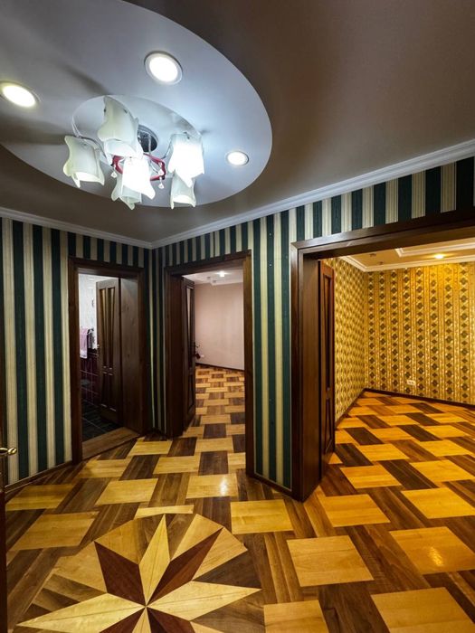 Срочно продаётся квартира 3/2/5 ор-р гостиница Россия/ 77 серия