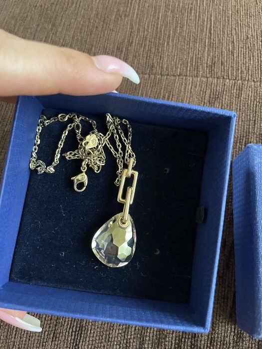Колие swarovski