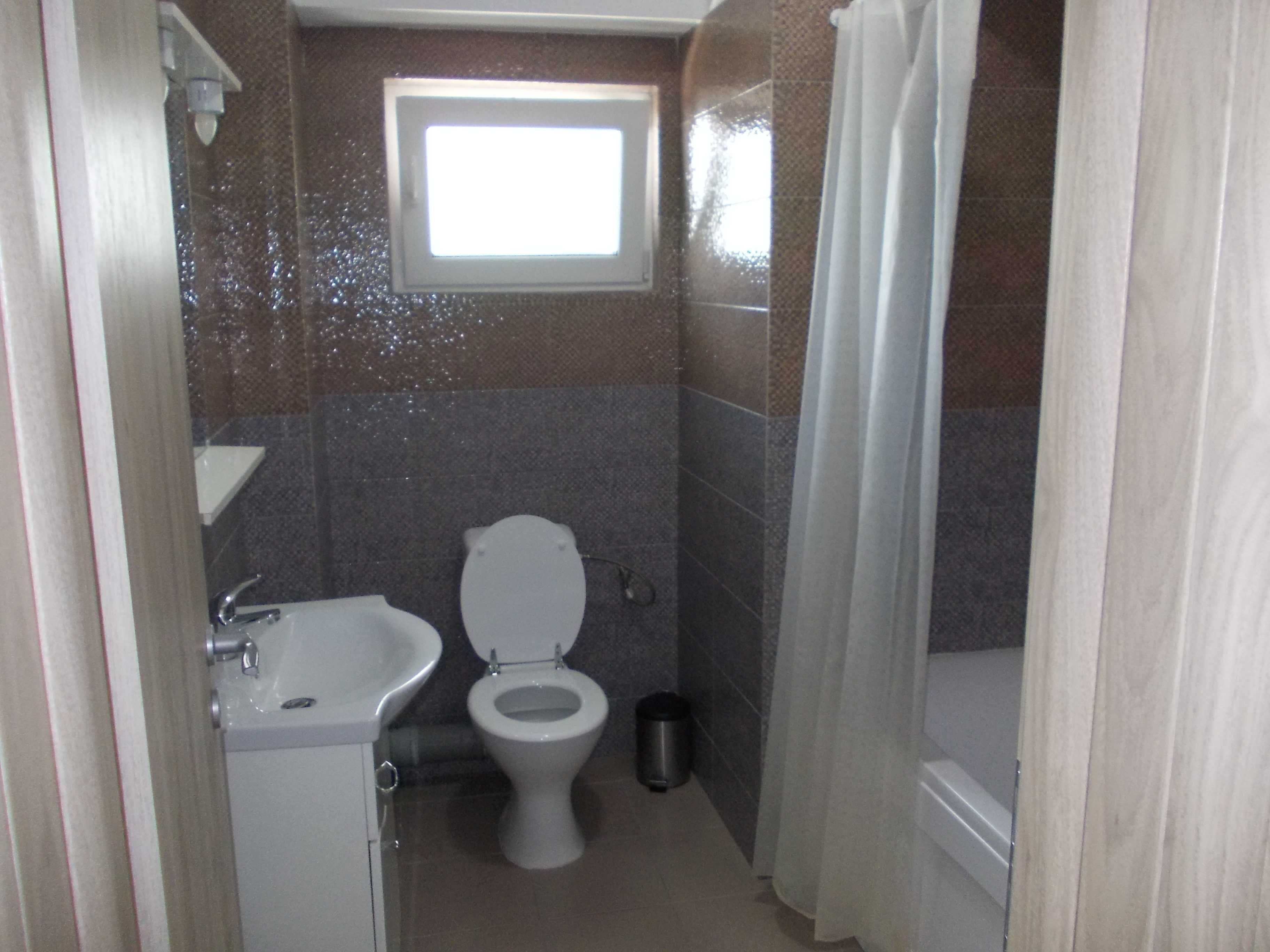 Inchiriez apartament de lux, merita vazut