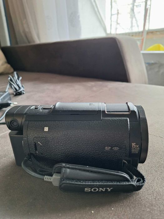 Видеокамера SONY FDR-AX33 4K Handycam