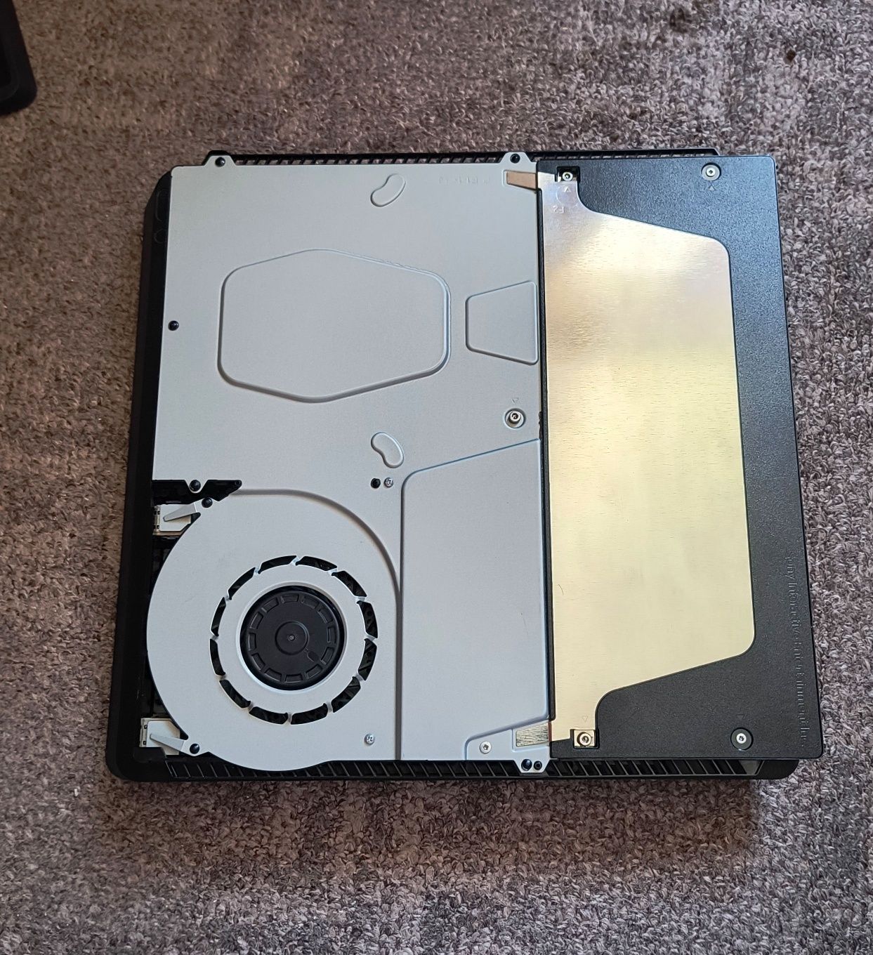 PlayStation 4 slim