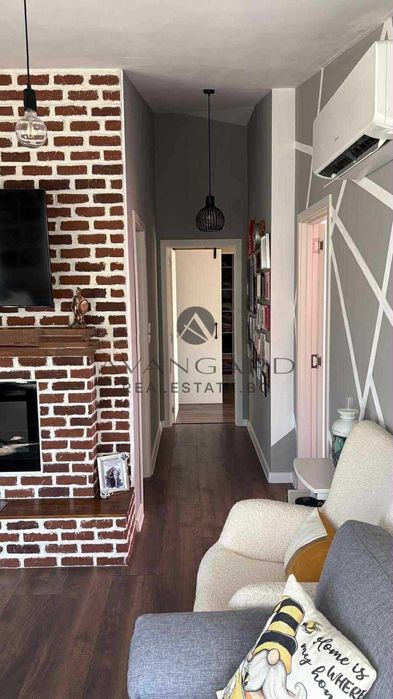 Продава се Тристаен апартамент в Пловдив, Кючук Париж - 195 кв.м за 1283 €/кв.м - Снимка #8