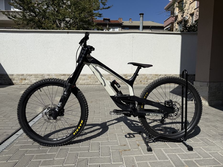 Велосипед YT Tues CF Pro 2019 M/L НОВ