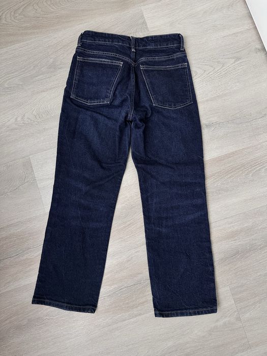 Дамски модели дънки на ZARA