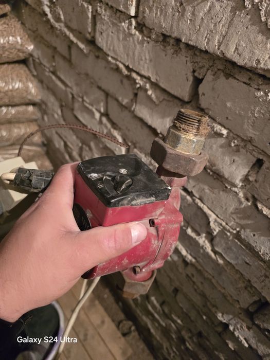 Циркулационна помпа Grundfos