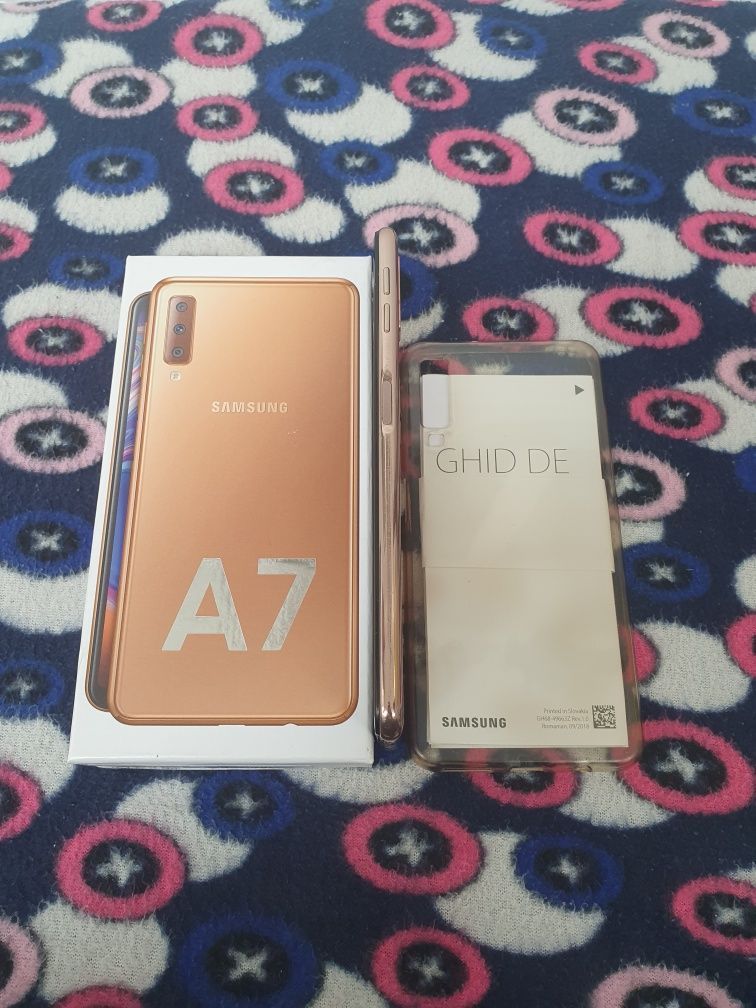 Samsung   A7  2018   Gold