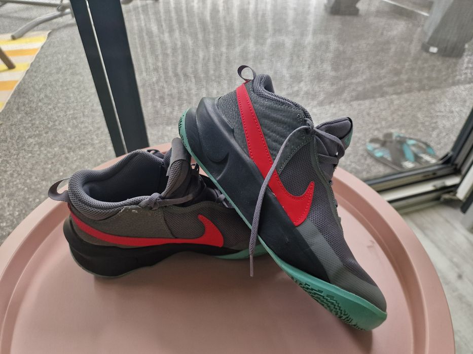 Ghete baschet Nike TEAM HUSTLE D9