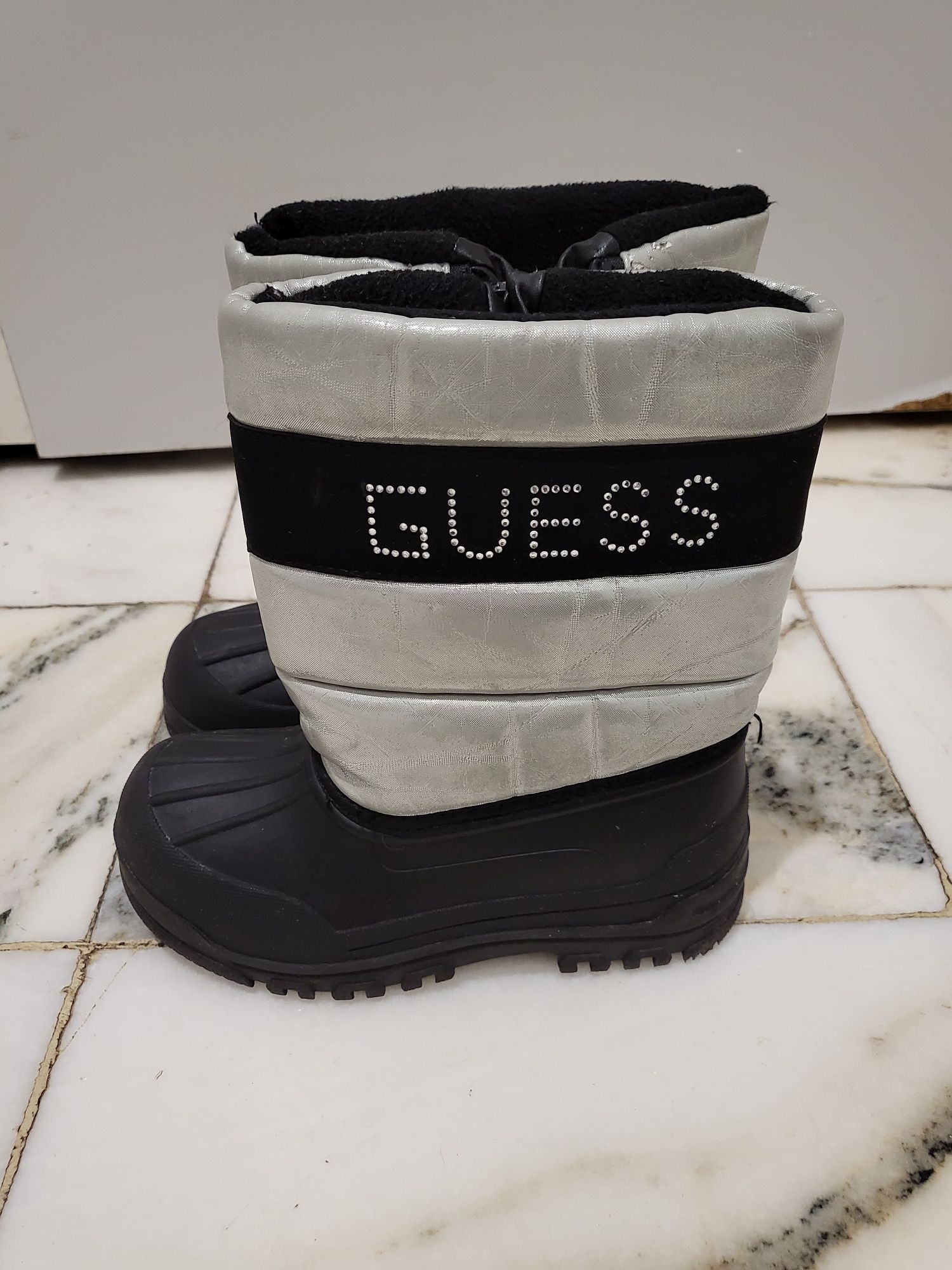 Зара ботуши и UGG ботуши Апрески Guess-27 номер и Бебешки ботуши Nike